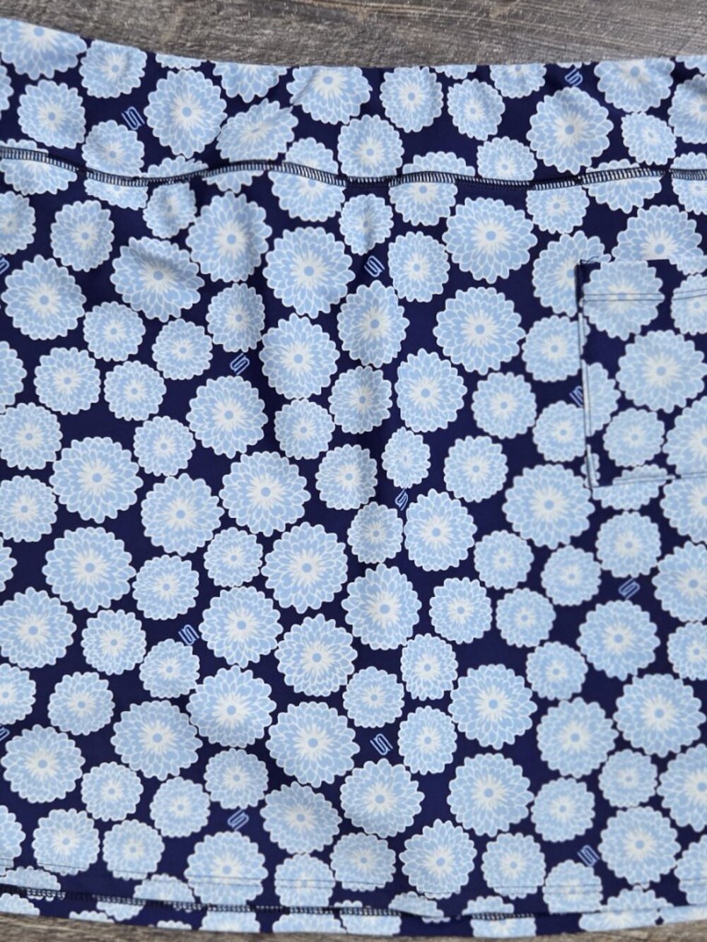 Spunk Wear Skort Navy w/Light Blue Floral Designs Sz XLg